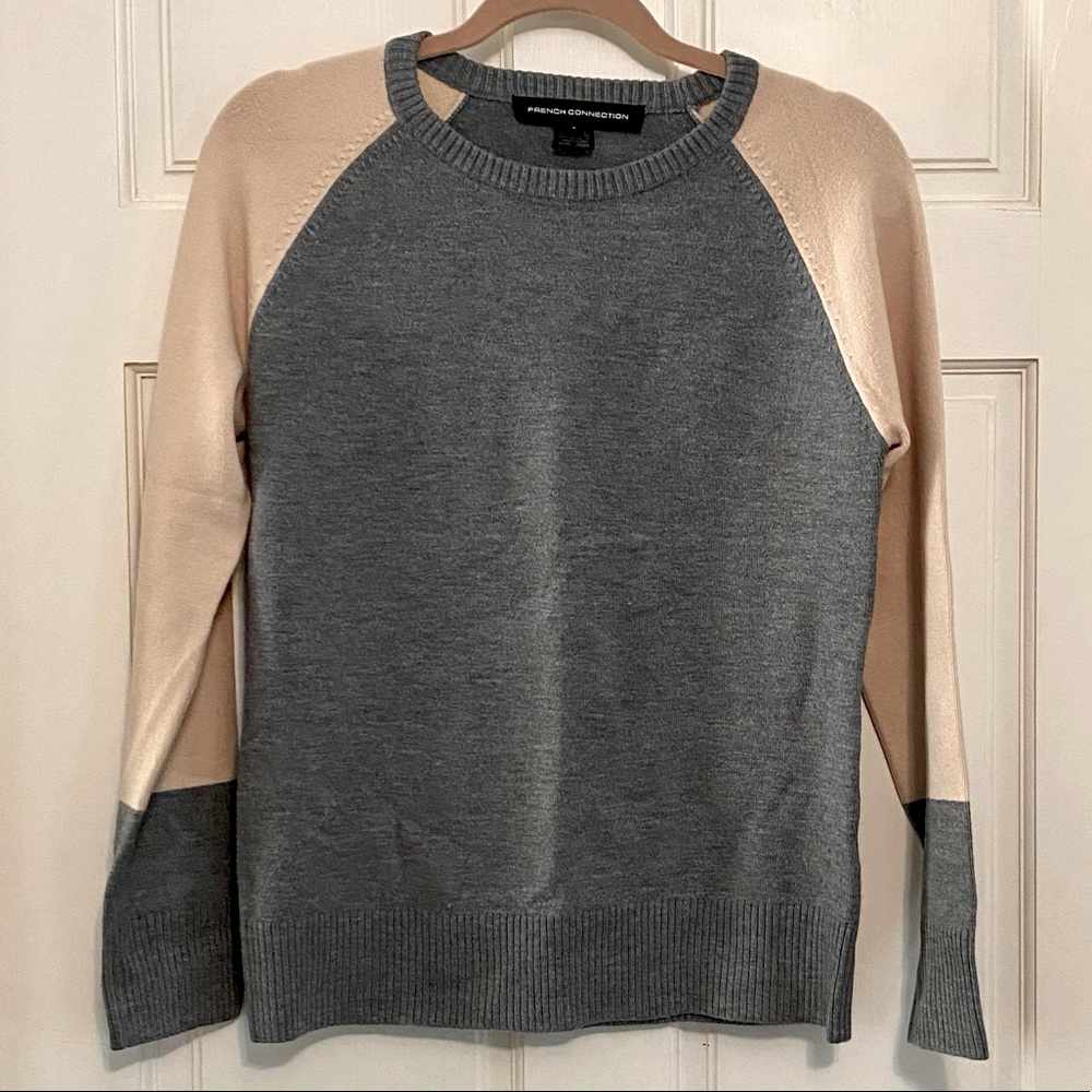 Pale pink and grey color blocked sweater EUC